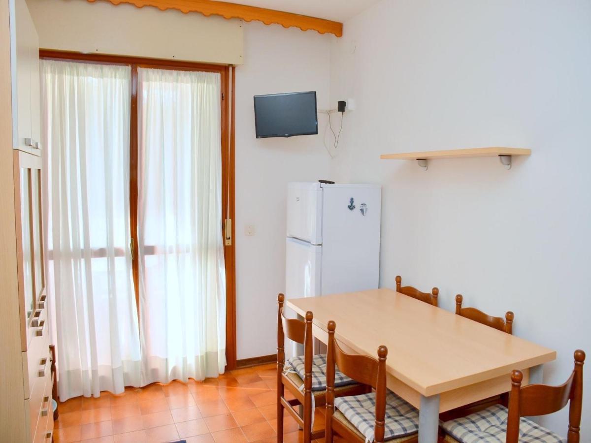 Cozy Two-Room Flat 100 Metres From Bibione Beach Exterior photo